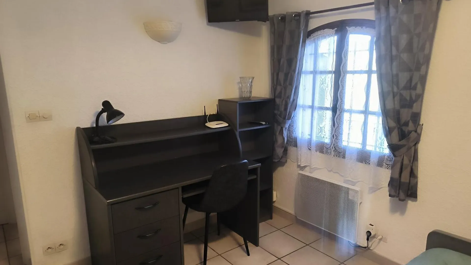 L'Arche En Rez De Jardin De Villa A Toulon 0*,